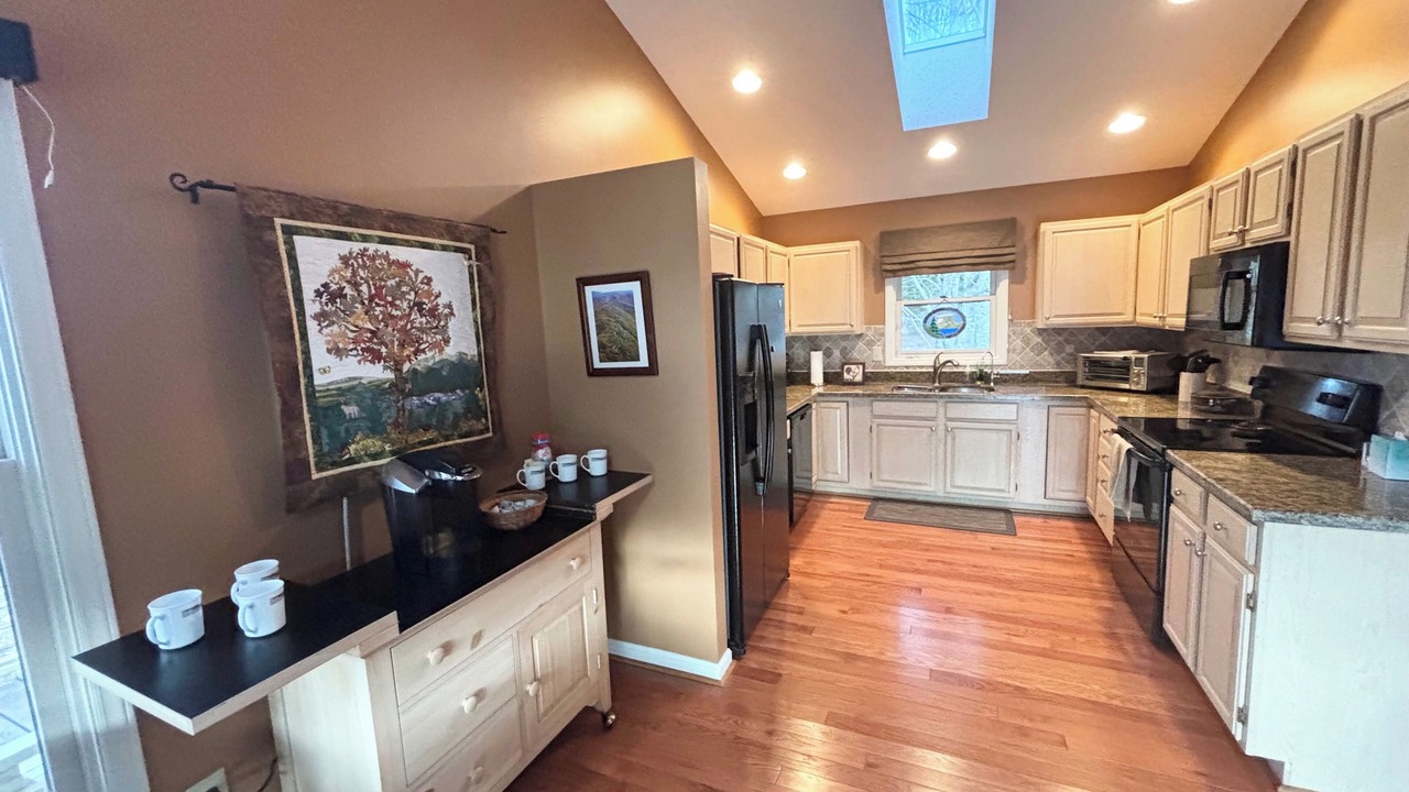Photo of Kitchen in Charter Hills
