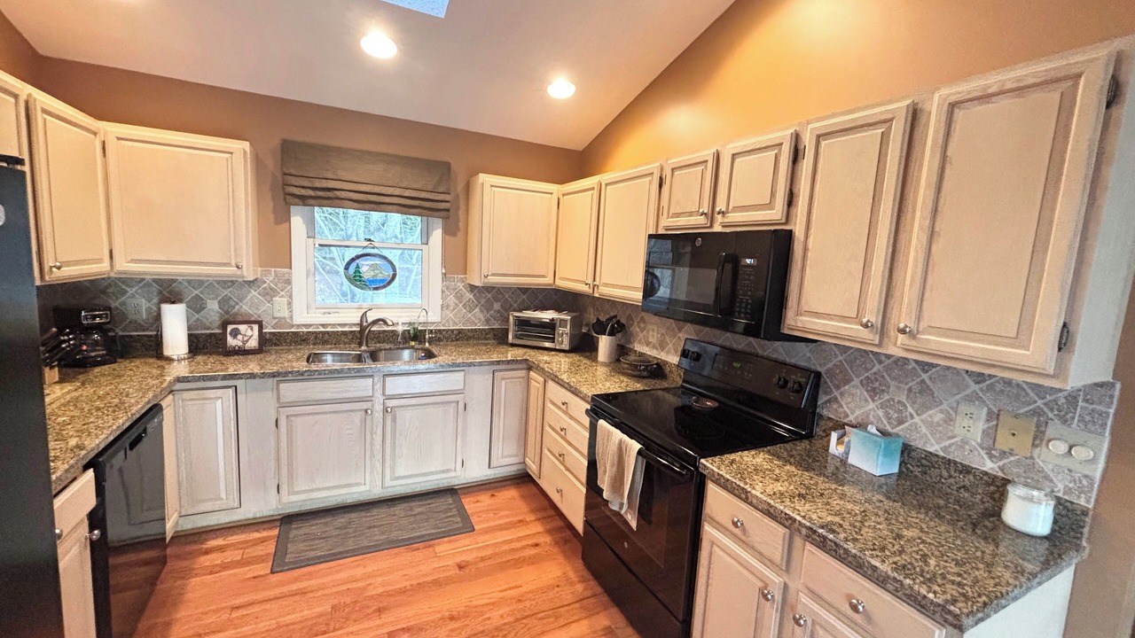 Photo of Kitchen in Charter Hills