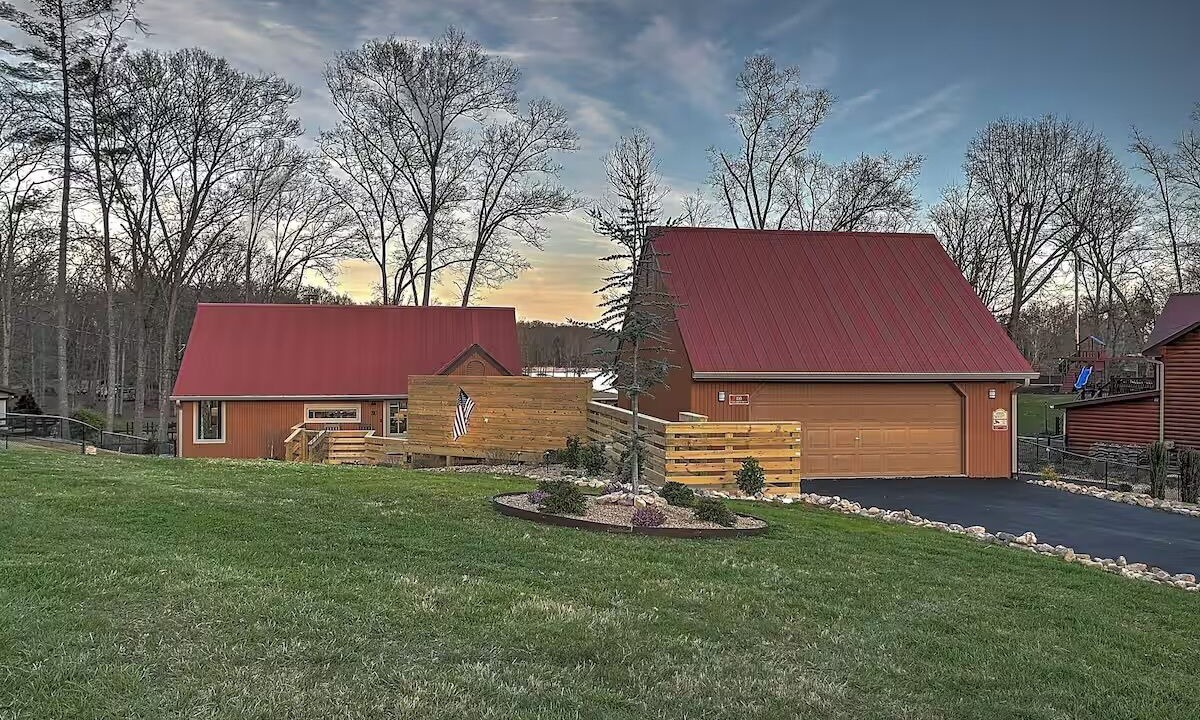 Photo of Outdoor in Oak Grove