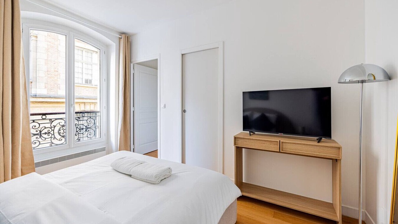 Photo of Bedroom in Arts-et-Metiers