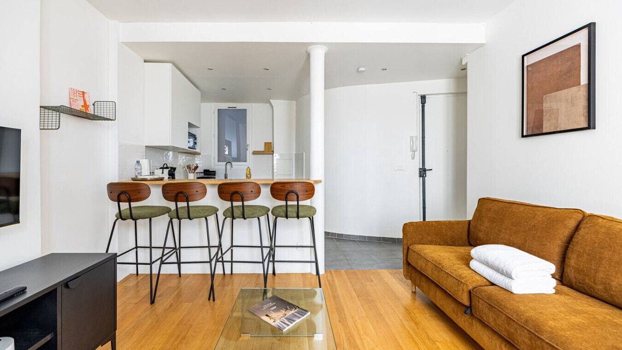 Photo of Livingroom in Arts-et-Metiers