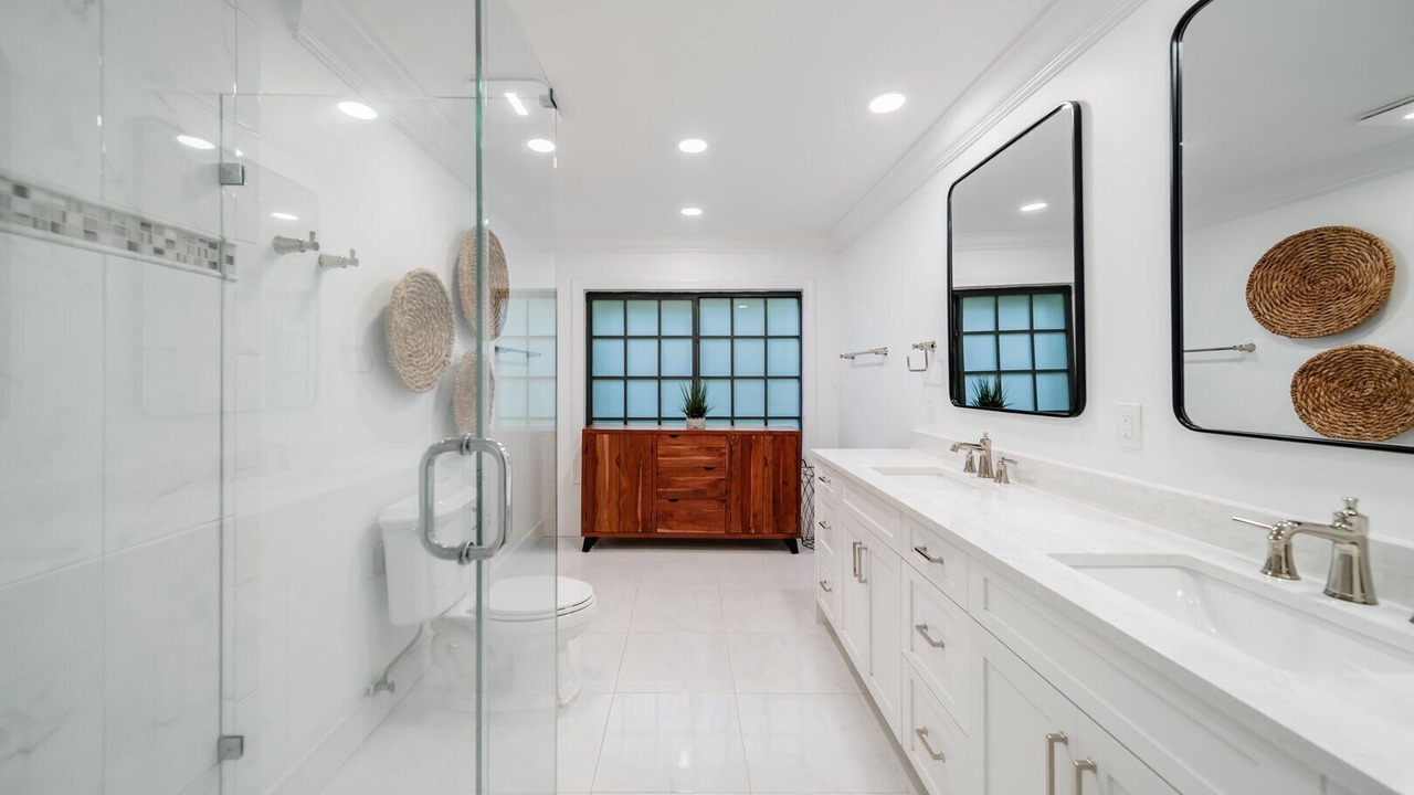 Photo of Others in Tropic Isle