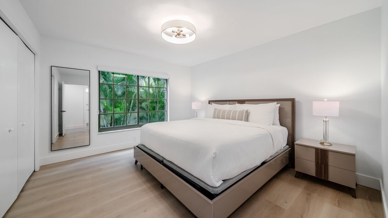 Photo of Others in Tropic Isle