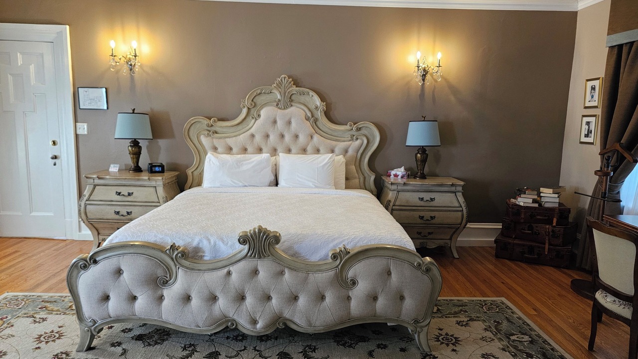 Photo of Bedroom in Pembroke