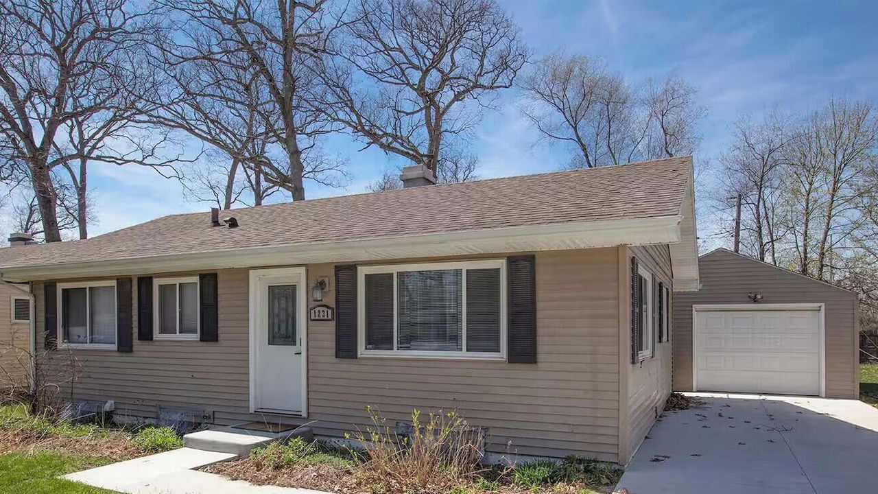 Photo of Outdoor in Wooded Estates