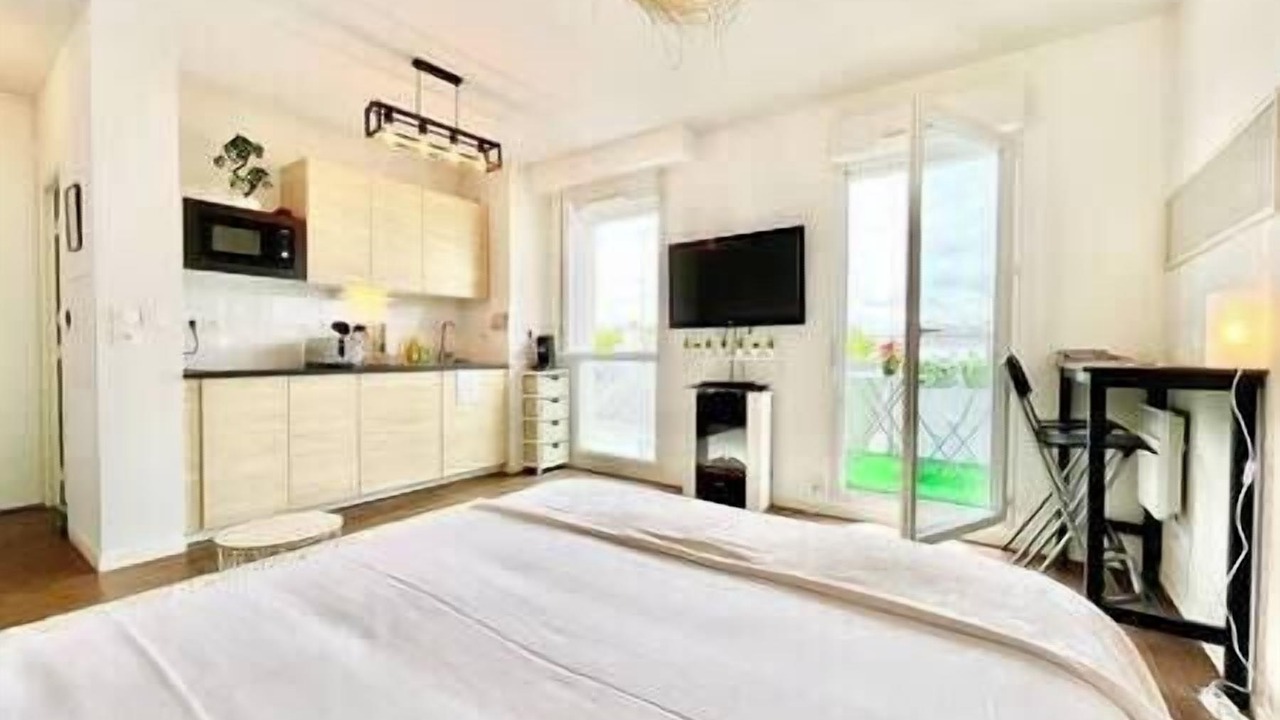 Photo of Bedroom in Saint-Nazaire