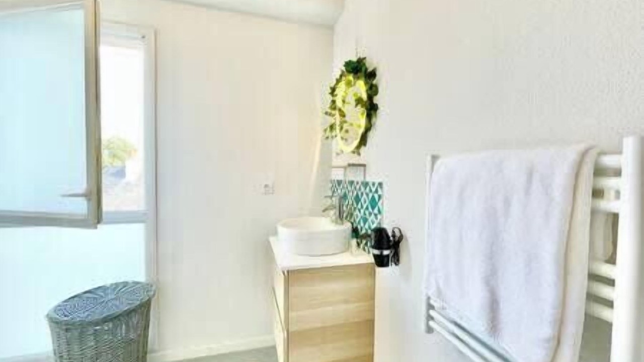 Photo of Bathroom in Saint-Nazaire