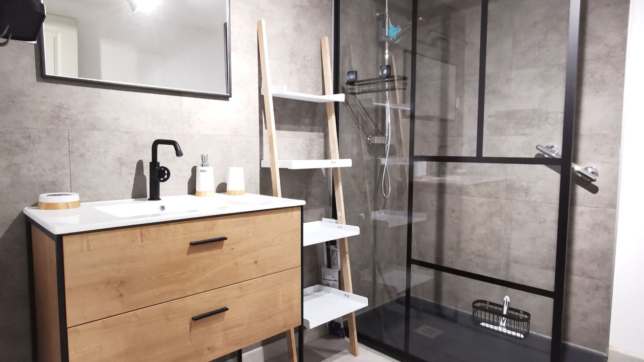 Photo of Bathroom in Auzon