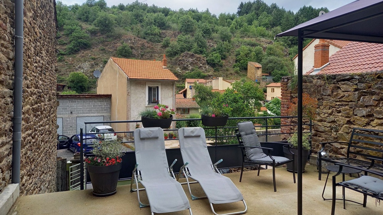 Photo of Patio Balcony in Auzon
