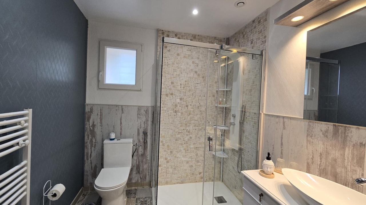 Photo of Bathroom in Mensignac