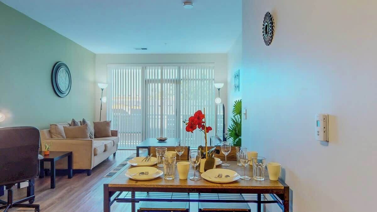 Photo of Livingroom in Downtown