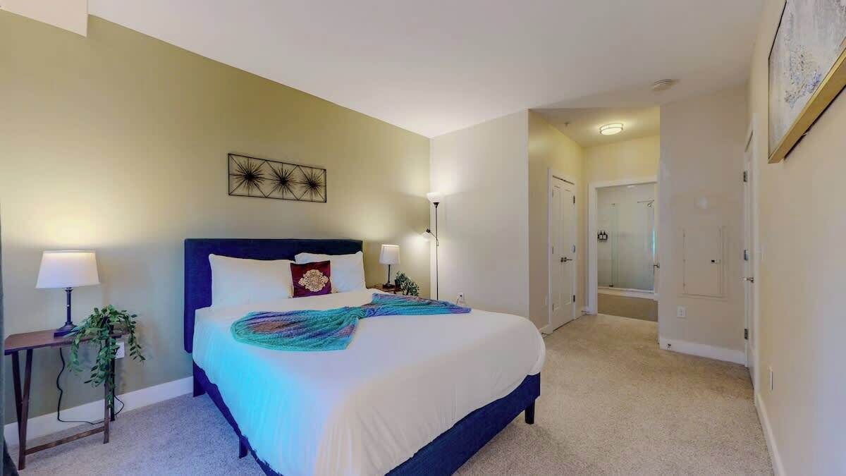 Photo of Bedroom in Downtown
