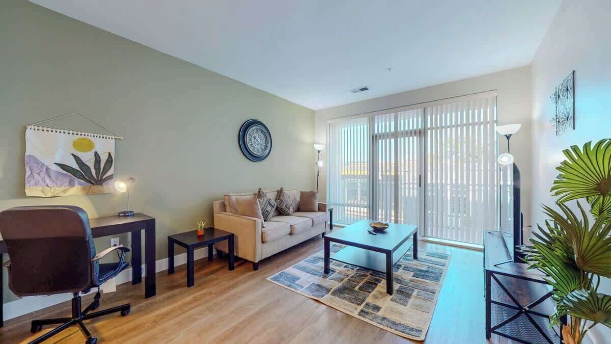 Photo of Livingroom in Downtown