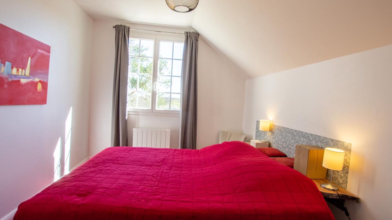 Photo of Bedroom in Montpon-Menesterol