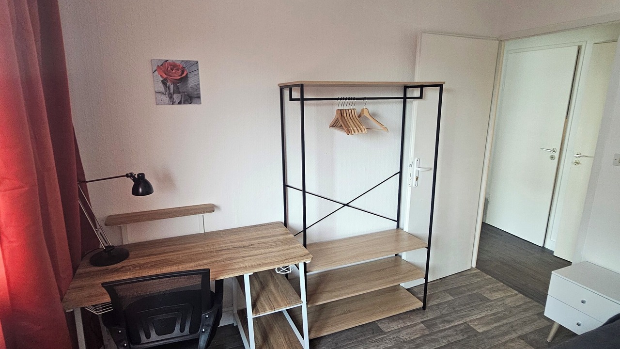 Photo of Bedroom in Mons-en-Baroeul