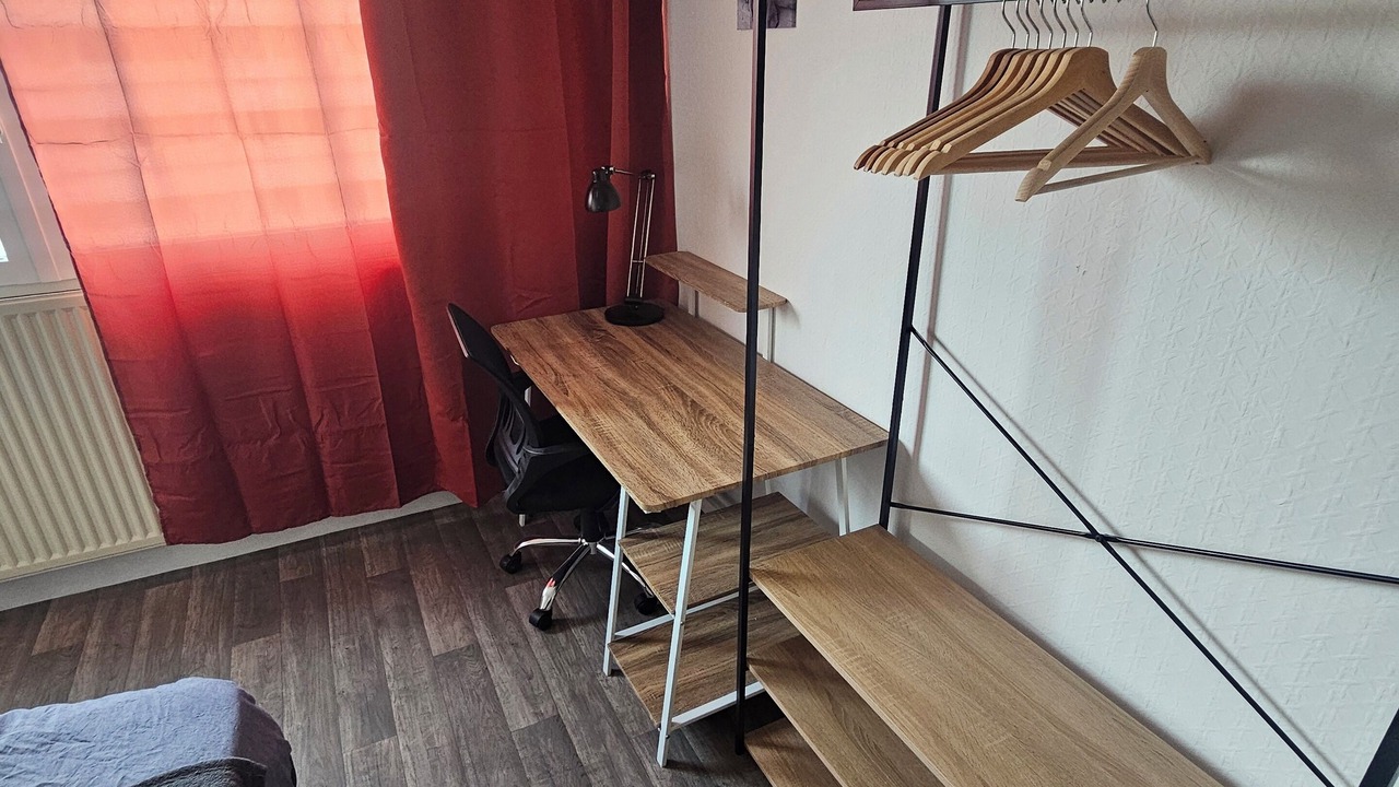 Photo of Bedroom in Mons-en-Baroeul