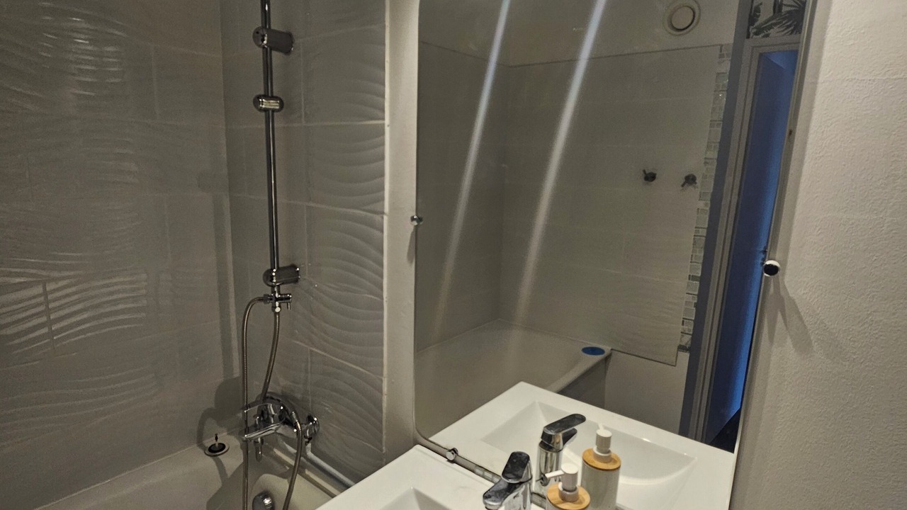 Photo of Bathroom in Mons-en-Baroeul