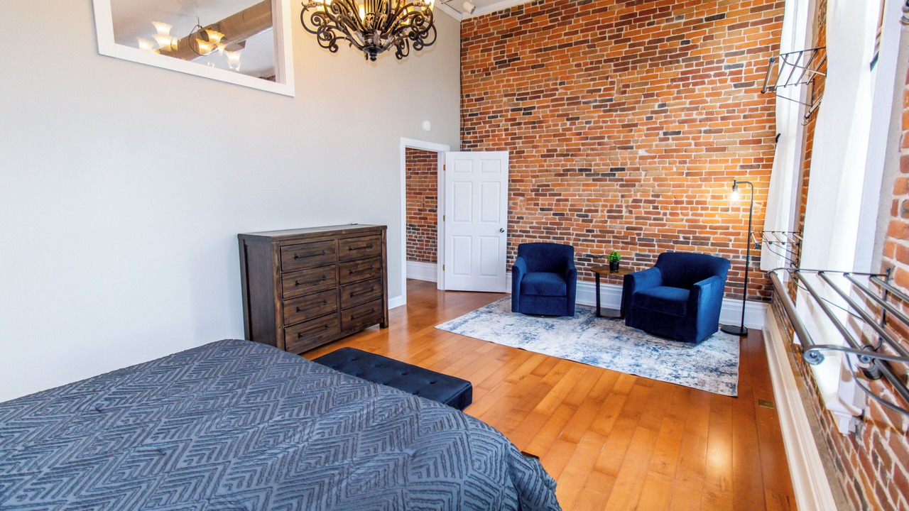 Photo of Bedroom in Cedar Falls
