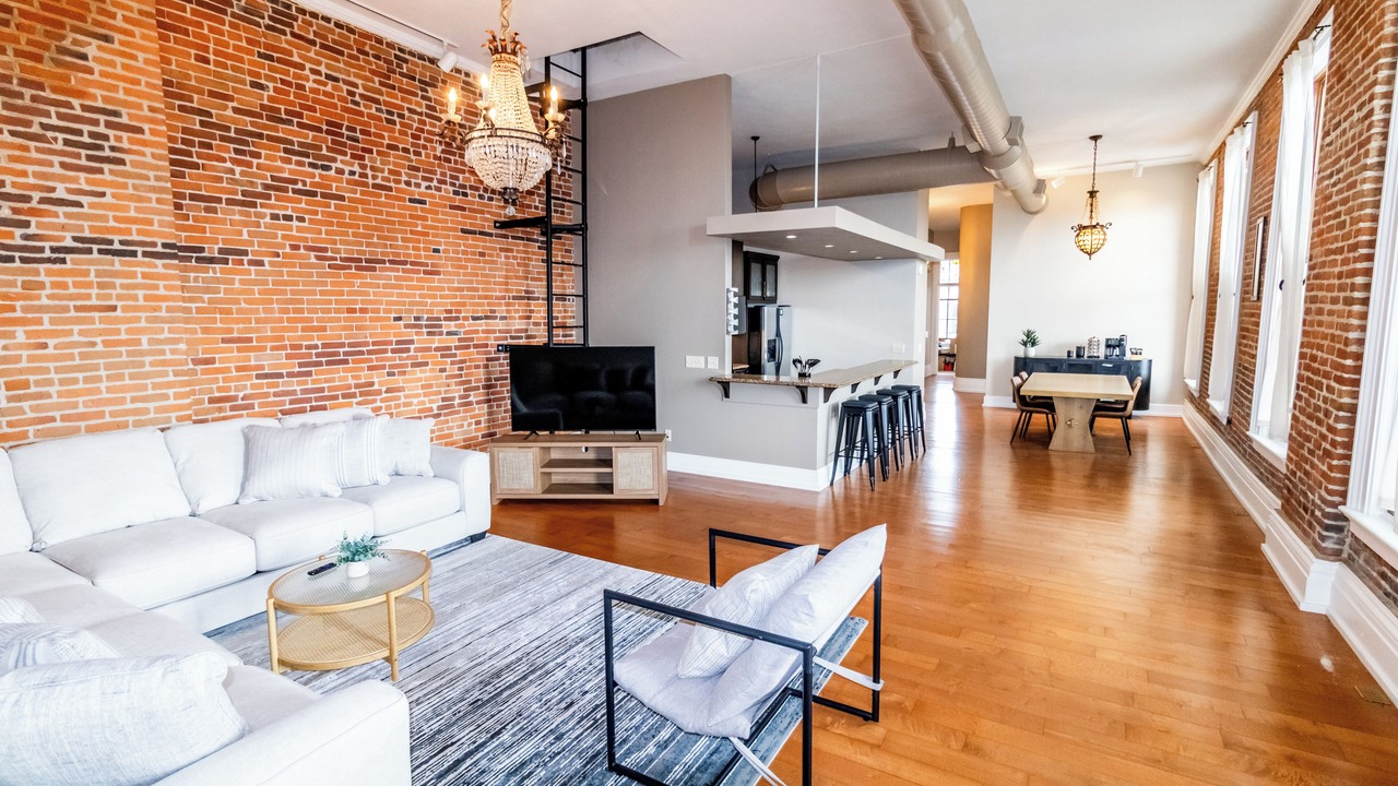 Photo of Livingroom in Cedar Falls