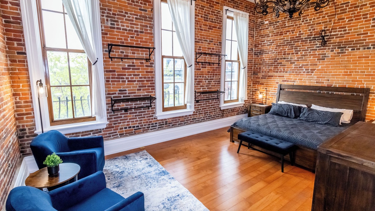 Photo of Bedroom in Cedar Falls