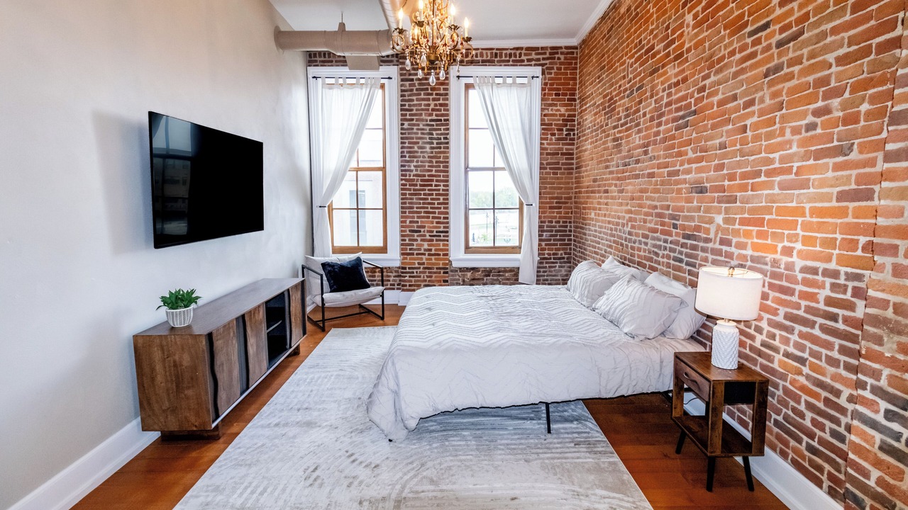 Photo of Bedroom in Cedar Falls