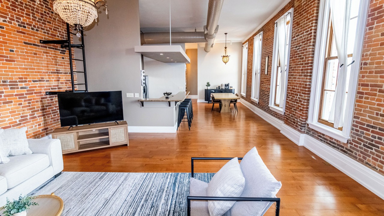 Photo of Livingroom in Cedar Falls