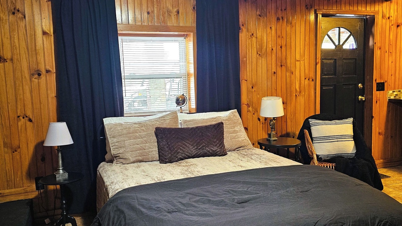 Photo of Bedroom in Dobson