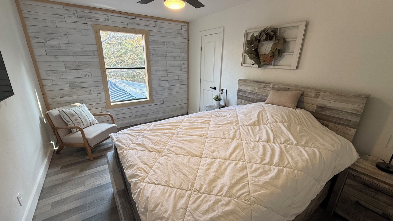 Photo of Bedroom in Pottsboro