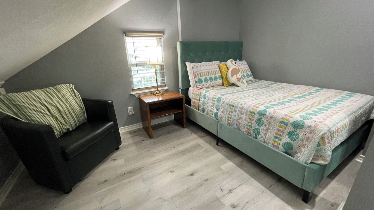 Photo of Bedroom in Pirates Beach West