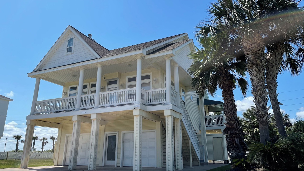 Photo of Outdoor in Pirates Beach West
