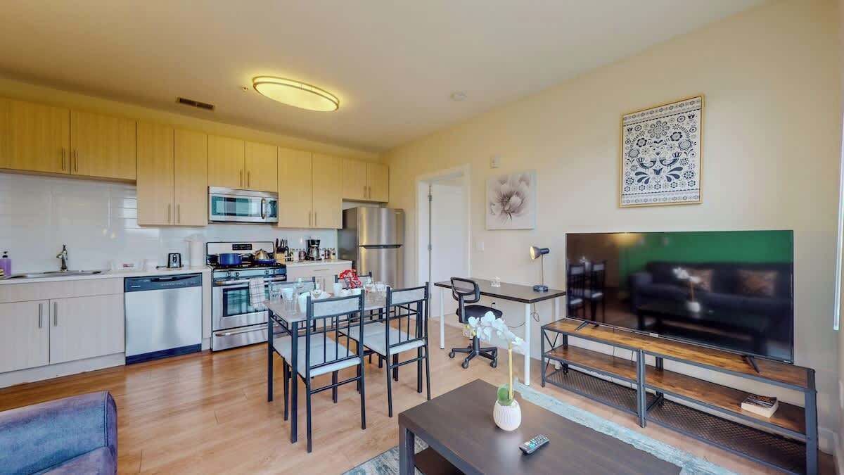 Photo of Livingroom in Downtown