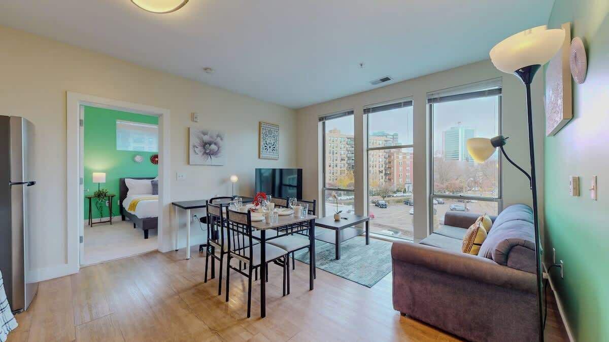 Photo of Livingroom in Downtown