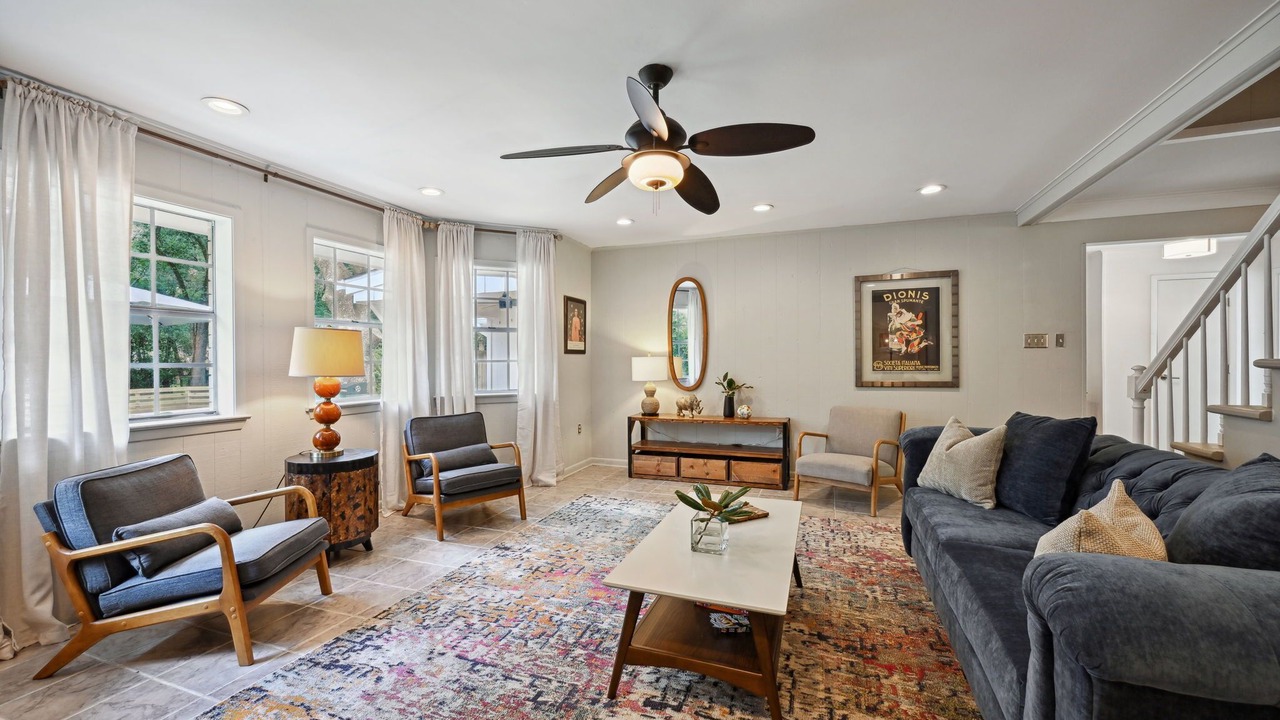 Photo of Livingroom in Covington