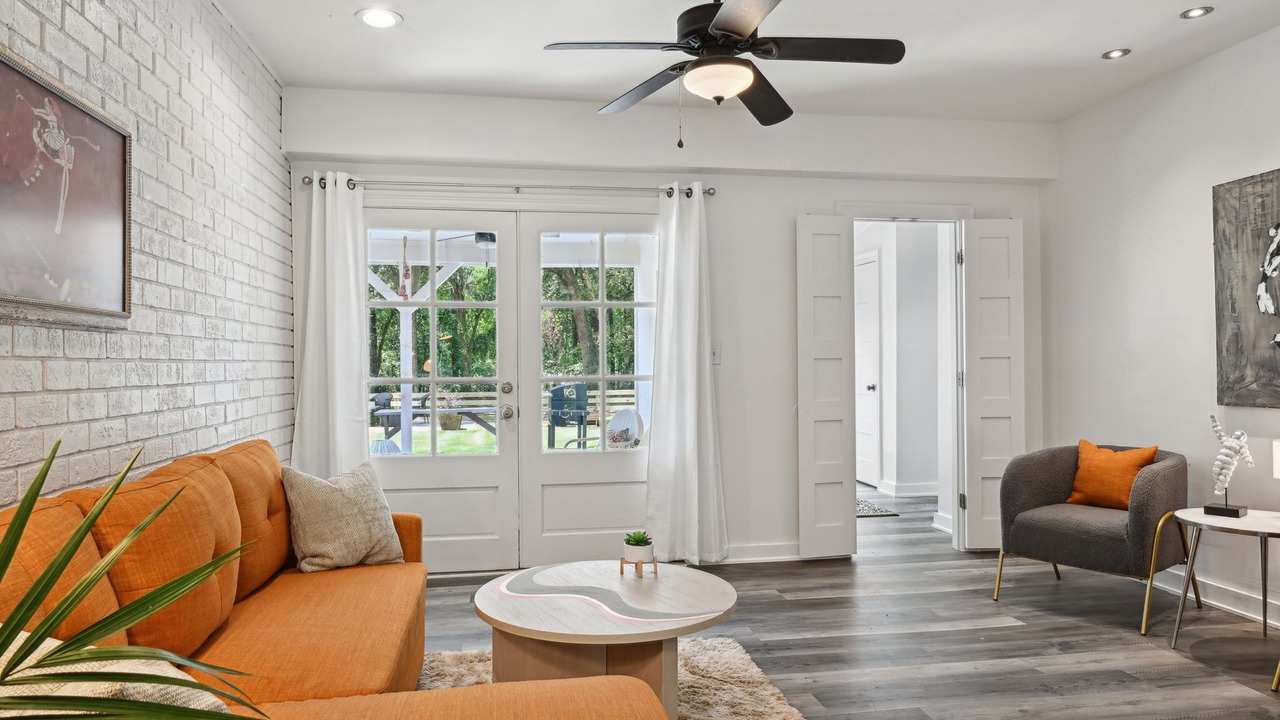 Photo of Livingroom in Covington