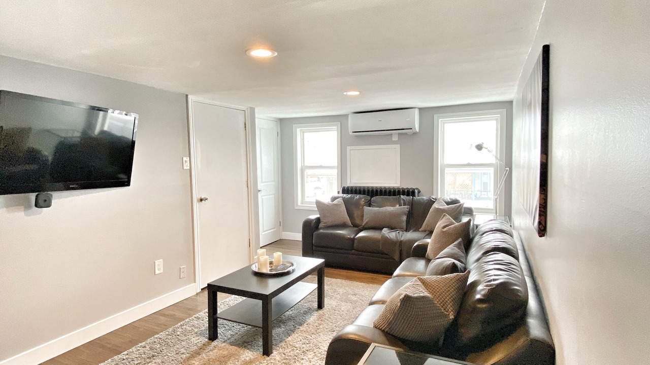 Photo of Livingroom in Walkerville