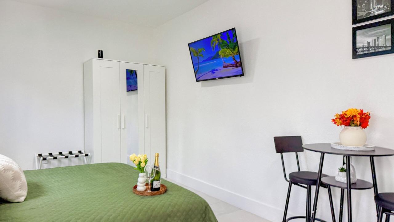 Photo of Bedroom in Miramar