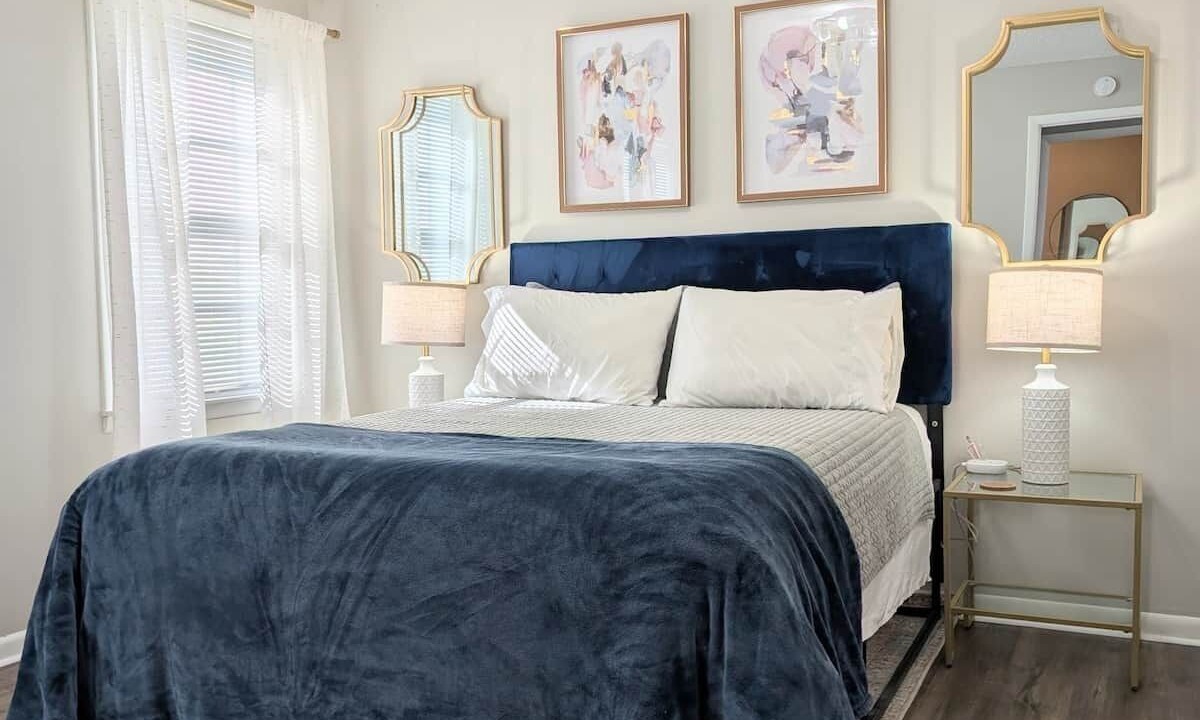 Photo of Bedroom in Enterprise