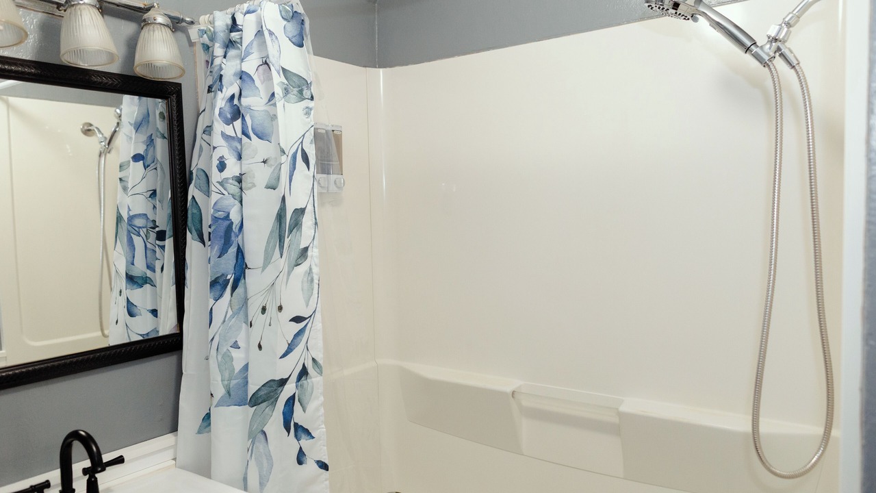 Photo of Bathroom in Shelbyville