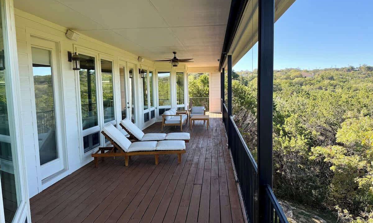 Photo of Patio Balcony in Lodge Acres