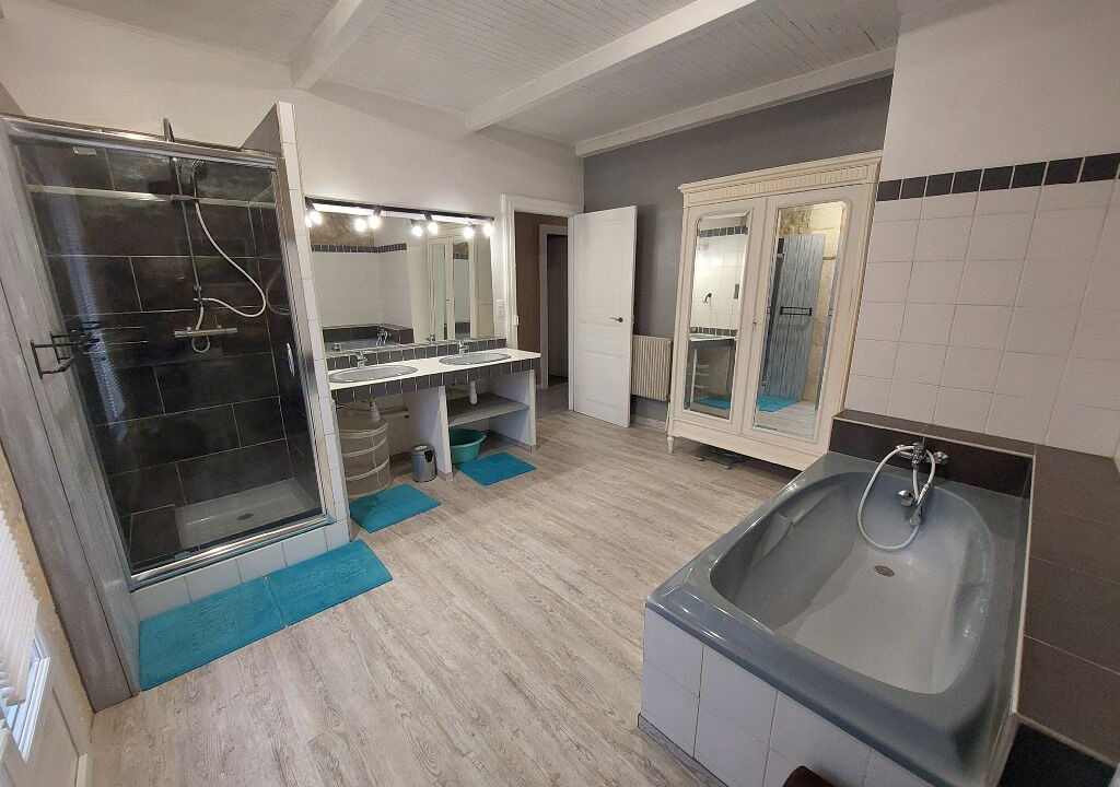 Photo of Bathroom in Saint-Paul-et-Valmalle