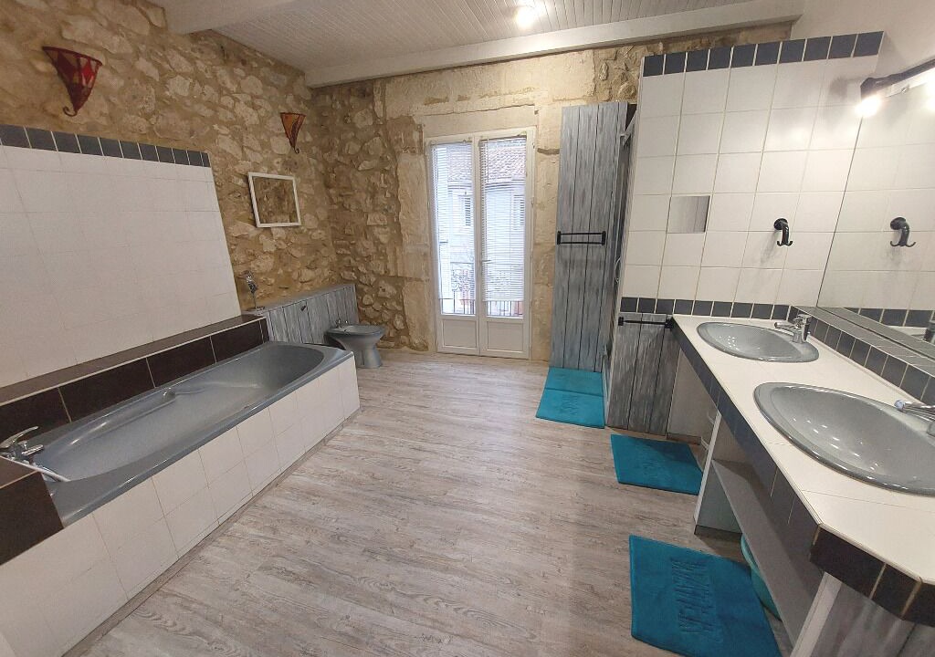 Photo of Bathroom in Saint-Paul-et-Valmalle