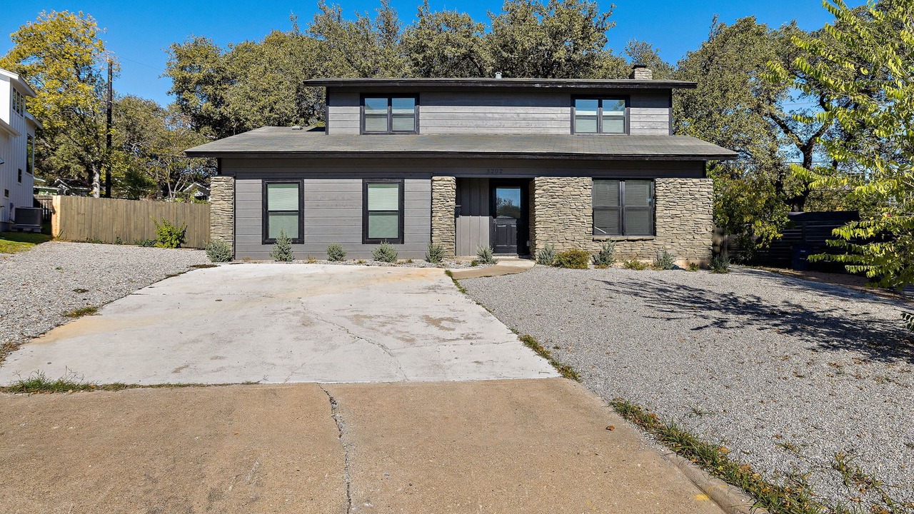 Photo of Outdoor in South Lamar