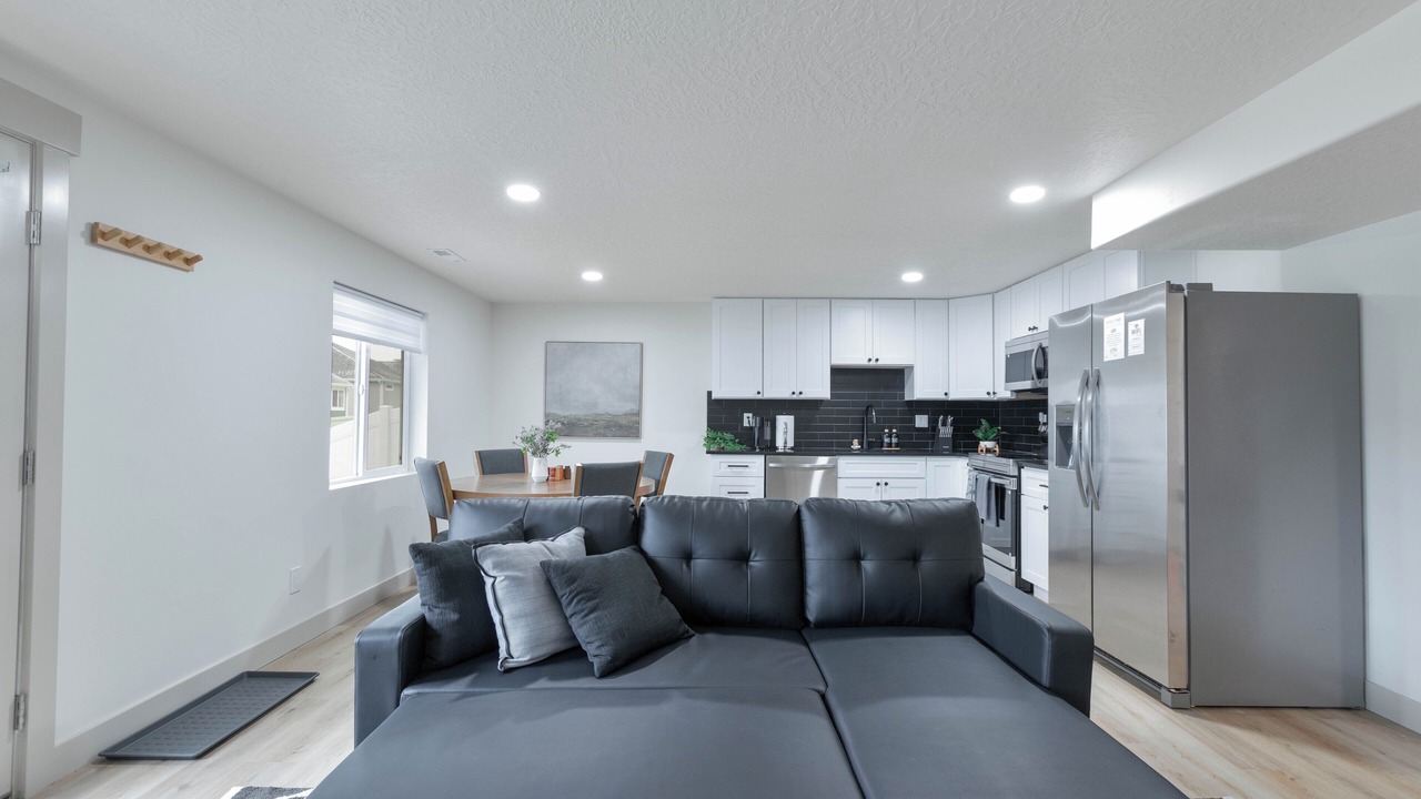 Photo of Livingroom in Saratoga Springs