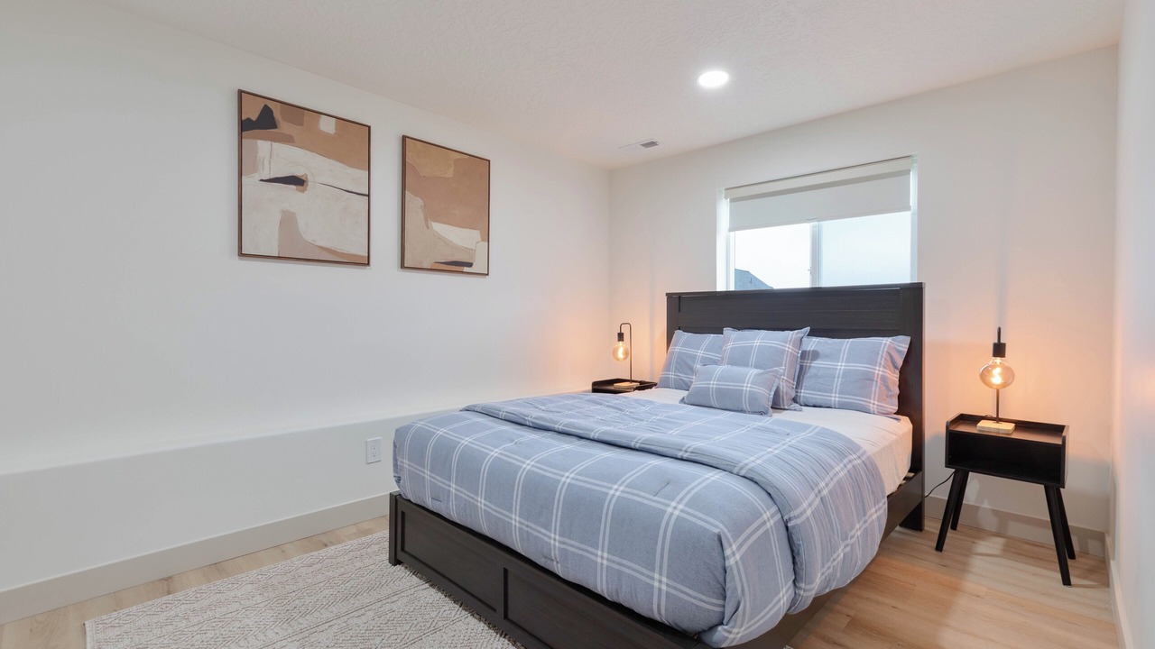 Photo of Bedroom in Saratoga Springs