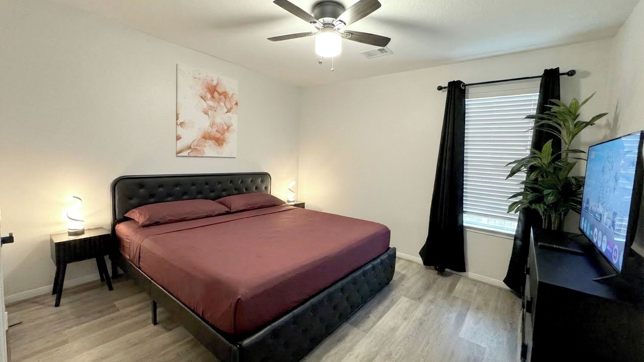 Photo of Bedroom in College Park