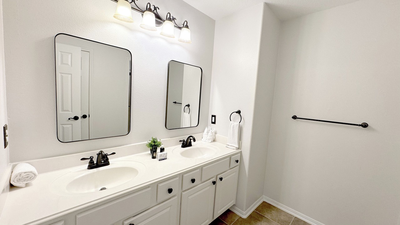 Photo of Bathroom in College Park