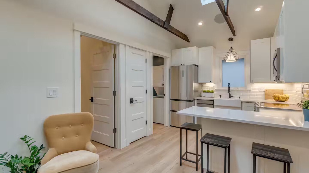 Photo of Kitchen in Hollywood District