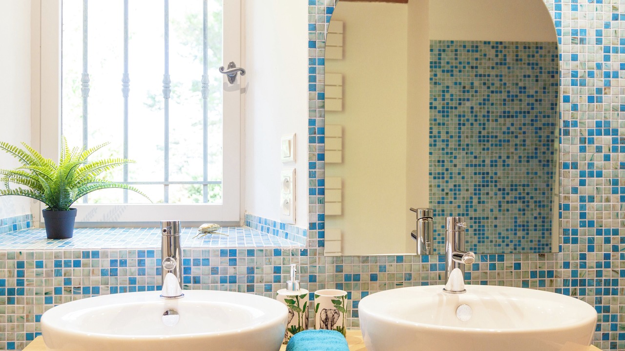 Photo of Bathroom in Maubec