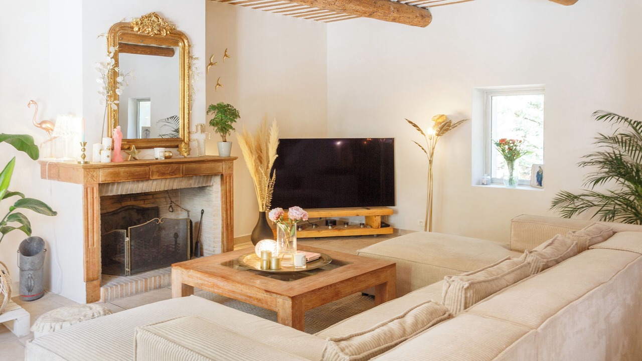 Photo of Livingroom in Maubec