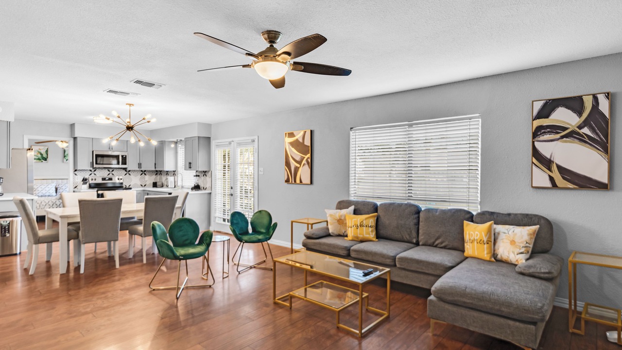 Photo of Livingroom in Flower Mound